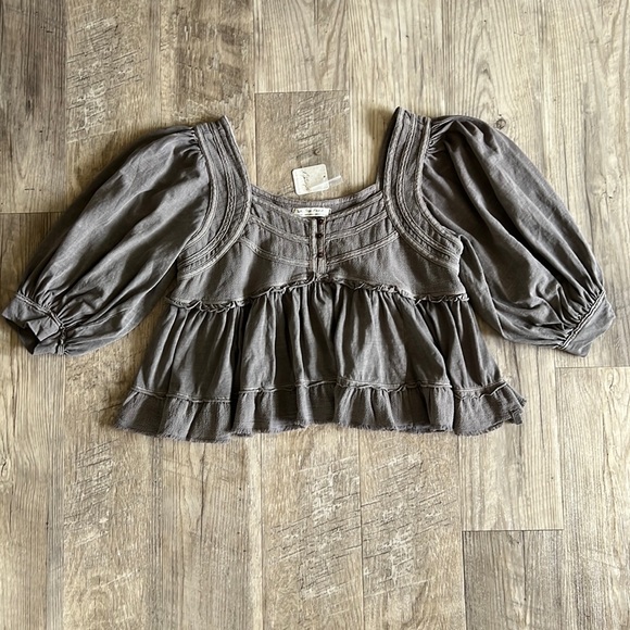 NWT Free People We The Free Grey Top. - Picture 2 of 8